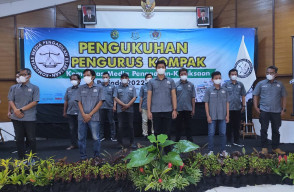 Pengurus KOMPAK 2022-2027 Resmi Dikukuhkan, Ketua PWI Jatim Ingin Pengurus KOMPAK Tampil di Berbagai Hal