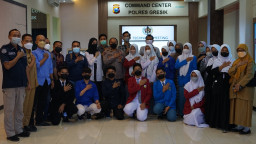 Polres Gresik Bersama PWI l, Gelar Pelatihan Jurnalistik Kepada Pelajar SMA