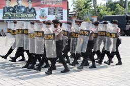 Polres Gresik, Tingkatkan Kemampuan Pengendalian Massa Jelang Pilkades