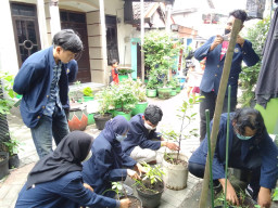 KKN Mahasiswa Unesa, Ingin Bermanfaat Bagi Masyarakat 