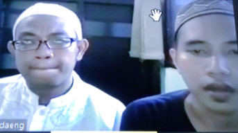 BELI SABU 2 GRAM, DIBAGI 5 POKET, ELGA DAN HENDRA DITANGKAP DALAM KAMAR KOS