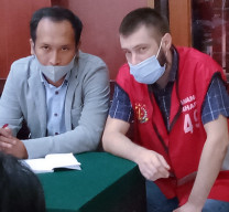 PAKAI ALAT SKIMMING, YEVHEN WARGA UKRAINA BOBOL 100 REKENING NASABAH SENILAI Rp. 3,6 MILIAR. JAKSA HADIRKAN AHLI KOMINFO PEMKOT SURABAYA