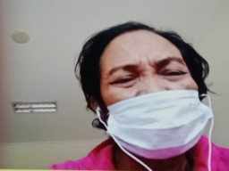 NINUK PENGEMIS YANG NYAMBI NYOLONG TAS PENGUNJUNG MASJID AL AKBAR, JAKSA MENUNTUT 10 BULAN BUI