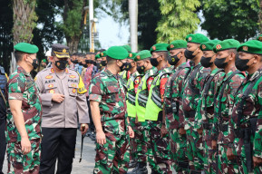 TNI-Polri Apel Gelar Pasukan, Jelang Kedatangan Presiden Joko Widodo ke Gresik