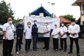 Safari Ramadhan, Dinsos Jatim Terima Bantuan 500 Paket Sembako dari SKK MIGAS dan KKKS Jabanusa Untuk Anak Yatim dan Kaum Dhuafa