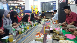 Pemdes Jatra Timur, Gelar Buka Bersama dan Santuni Anak Yatim