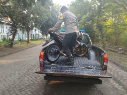 Puluhan Remaja Tanggung di Gresik Kocar-kacir, Geber knalpot Brong Kepergok Polisi