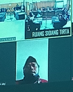 DITAGIH UANG TARUHAN JUDI MERPATI, BACOK KORBANNYA MEMBABI BUTA, SAMPAI SEKARAT. ILHAM DIHUKUM 8 TAHUN BUI