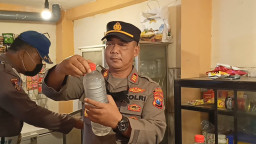Tiga Penjual Miras Berkedok Warkop, Terjaring Operasi Pekat Polres Gresik 