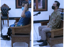 SIDANG DUGAAN PEMALSUAN SURAT, DUA OKNUM NOTARIS DIADILI, PENGACARA AJUKAN EKSEPSI