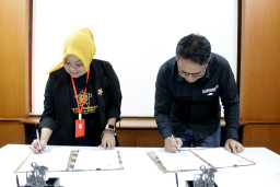 Stikosa-Aws MOU Kerja Sama B To B Dengan Indosat Ooredoo