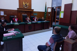 PINJAM NAMA ORANG LAIN UNTUK KRIDIT MOBIL, ERWIN SUDAH TERIMA DP Rp.36 JUTA, BABLAS PENJARA