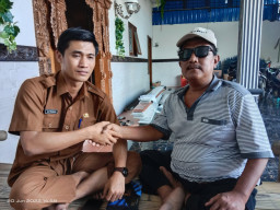 Dugaan Pelecehan Insan Pers Berakhir Damai, Kades Aji Prawiro : Saya Mohon Maaf Sebesar-besarnya Atas Kesalahan Atas Tindakan Yang Dianggap Melecehkan Wartawan