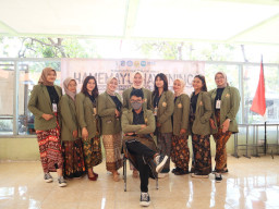 "HAMEMAYU HAYUNING" PENUTUPAN KKN TEMATIK KELOMPOK 10 UPN VETERAN JAWA TIMUR