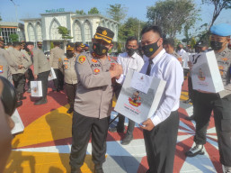 Kapolres Gresik Rayakan Ulang Tahun Puluhan Personel dan Beri Pesan Kamtibmas