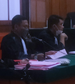 JABAT KEPALA GUDANG GALANGAN KAYU, TAGIH UANG KAYU PAKAI NOTA PALSU, UNTUK KELABUI KANTOR, NASLIKAN DIADILI