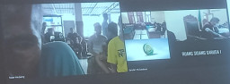 BOBOL GENTENG DAN RUSAK PINTU KLINIK KECANTIKAN, KADIS DAN YUNUS TEREKAM CCTV SAAT KURAS BARANG, DIADILI