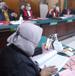 Ditangkap Diparkiran Hotel Saat Kirim 2,7 Kg Sabu, Zulvi Dihukum 9 Tahun Penjara 