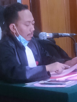 Yuli Mulyadi, Pengecer Togel "KPK TOTO" Keluaran Singapura dan Hongkong, Diadili 