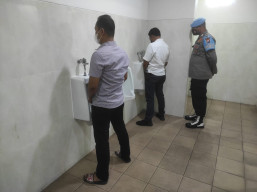Seluruh Jajaran Satreskrim dan Para Kanit Polres Gresik Tes Urine, Hasilnya Negatif