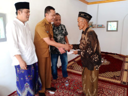 Dirut RSD Ketapang Kunjungi Rumah Duka, Janji Benahi Pelayanan