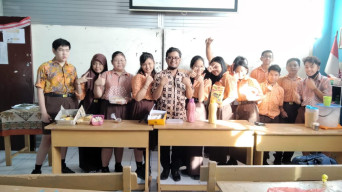 Keseruan Tugas Dalam Pembelajaran IPS SMP Sasana Bhakti Surabaya