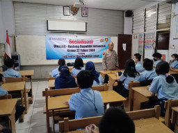 Sosialisasi UU LLAJ Polres Tanjung Perak, pada SMP Sasana Bhakti Surabaya