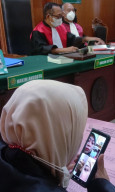 Lakukan Tindakan Medis Kecantikan Tanpa Ijin, Susanti Bos Salon Kecantikan di Gresik Diadili 