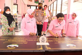 Ketua Bhayangkari Polda Jatim, Resmikan Oemah Kreasi SLB Kemala Bhayangkari 2 Gresik