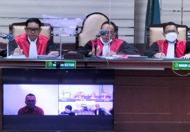Pengacara Ferry Jokom: Kenapa Pembeli Barang Sitaan Satpol PP Tidak Dijadikan Tersangka 