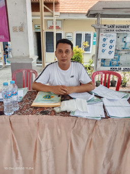 Pemdes Gempolkurung Bagikan Sertifikat PTSL