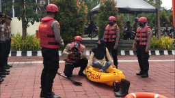 Tingkatkan Kemampuan, Sat Samapta Polres Gresik Gelar Pelatihan SAR