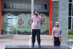 Kapolres Gresik, Pimpin Apel Pagi Sampaikan Arahan Presiden RI