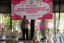 Kapolres Bersama Siswa SLB Yayasan Kemala Bhayangkari 2 Gresik, Gelar Maulid Nabi Muhammad SAW