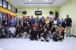 Polres Gresik Ngopi Bareng Netizen, Harapkan Bijak Bermedsos