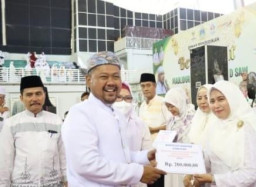 Dispendik Gresik salurkan bantuan, Terhadap Ribuan Siswa Kurang Mampu