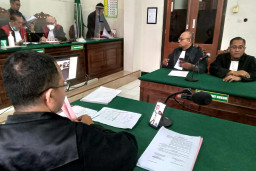 Sidang Dugaan Perbuatan Cabul, Pengacara Terdakwa Ajukan Eksepsi Atas Dakwaan Jaksa