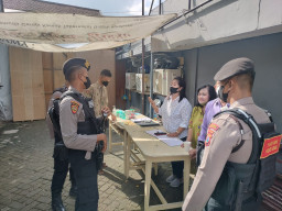 Polres Gresik, Berikan Rasa Aman Warga Ibadah di Gereja