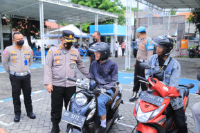 Kapolres Gresik Tinjau Kualitas Pelayanan Masyarakat, Pastikan Pelayanan Prima