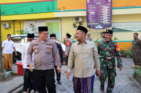 Kapolres Gresik, Hadiri Haul KH. Muhammad Tsani Dan Embah Nyai ke-124 Di Ponpes Qomaruddin