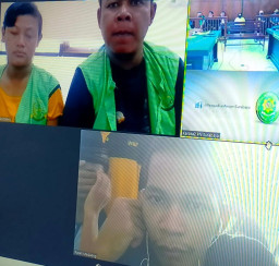 Jual Sabu 10 Gram ke Tahanan Polrestabes Surabaya, Komplotan Pengedar Aris Susanti, Nurman Fabhian dan Beni Diadili 