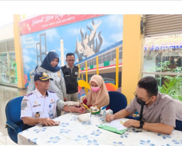 Antisipasi Risiko Kecelakaan, Jasa Raharja Jatim Beri Layanan Kesehatan Gratis di Terminal Purabaya Surabaya