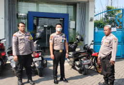 Antisipasi Kejahatan, Patroli Polsek Driyorejo Sasar Perbankan