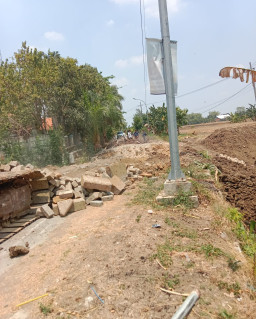 Warga Mengeluh, Aktifitas Terhambat, Pemkab Gresik Bongkar Jembatan Tanpa Bangun Jembatan Darurat
