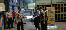 Pastikan Keamanan Logistik Pemilu, Polisi Jaga PT Temperina