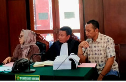 MUTASI REKENING PALSU KE NASABAH USAHA KELOMPOK MUHAMMADIYAH, PT BANK SYARIAH INDONESIA Tbk MERUGI Rp3,7 MILIAR, FANTY LILIASTUTIE DAN ANDI SAPUTRA DIPERIKSA SE