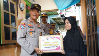 Polres Gresik Gelar Jumat Curhat, Dengarkan Keluhan Warga Pulo Pancikan 