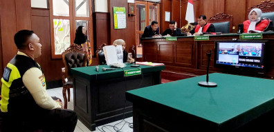 Sidang Pencurian Handphone di Stasiun Pasar Turi, Terdakwa Edi Prayitno Diadili, Jaksa Hadirkan Saksi