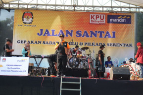 Kapolres Pasuruan Ikut Jalan Sehat Gerakan Sadar Pilkada.