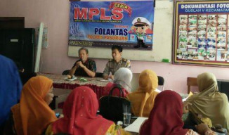 Polsek Pandaan Adakan Safety Riding Pada Kepala Sekolah Dasar se Kecamatan.